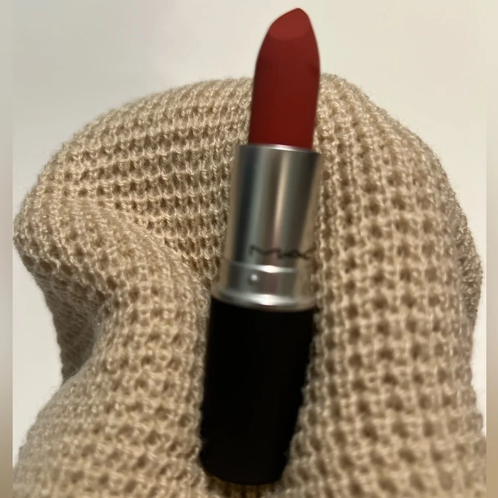 MAC POWDER KISS LIPSTICK 316 DEVOTED TO CHILI